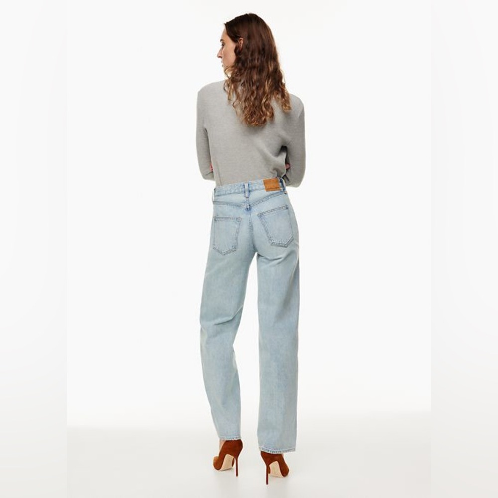 Denim Forum
The Farrah High Rise Wide Leg
25, Tall, 9 Yrs Blondie Bleu